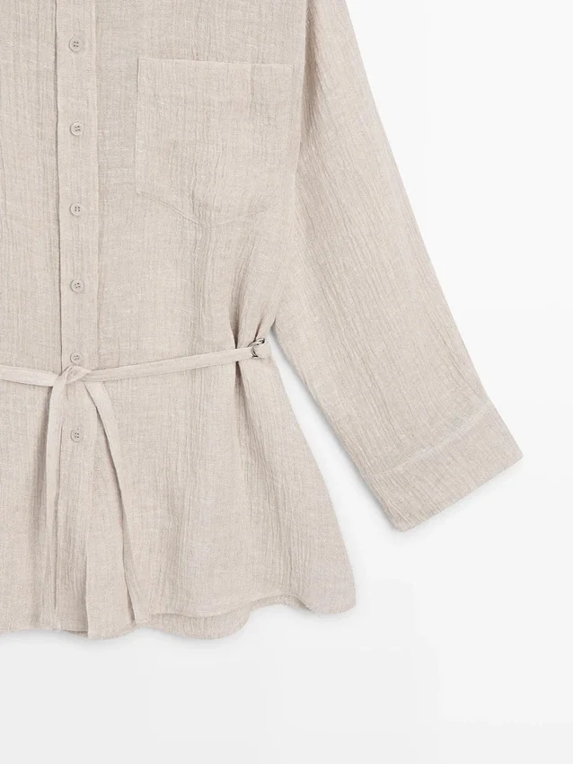 Över skjorta i 100 % linne med våffelstickat tyg Över skjorta i 100 % linne med våffelstickat tyg