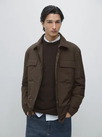 Över skjorta med fickor och krage