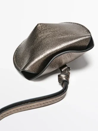 Vikbart Airpods-fodral i nappaläder