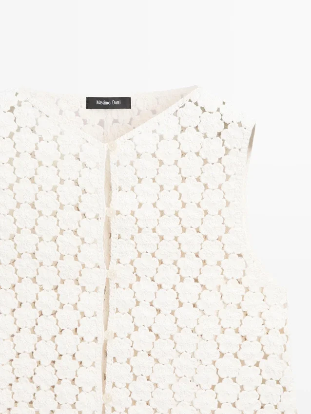 Väst i bomullsväv med blommönster Väst i bomullsväv med blommönster